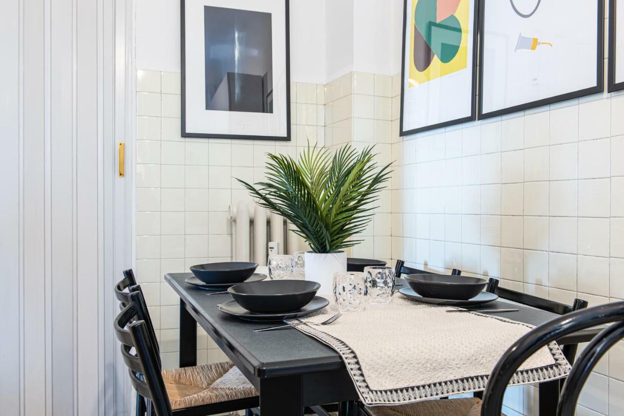 Joivy Sophisticated 3-Bed Flat With Desk Lejlighed Milano Eksteriør billede