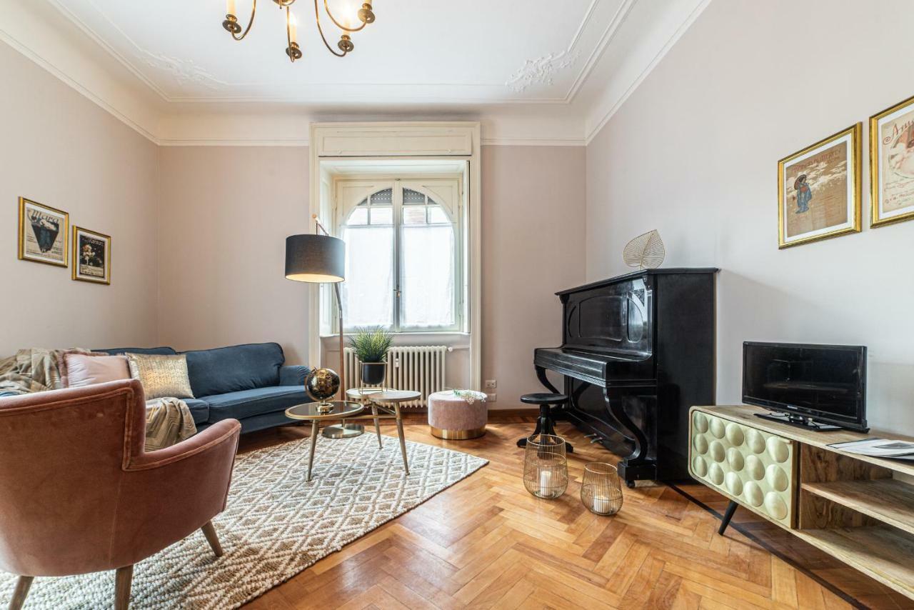 Joivy Sophisticated 3-Bed Flat With Desk Lejlighed Milano Eksteriør billede